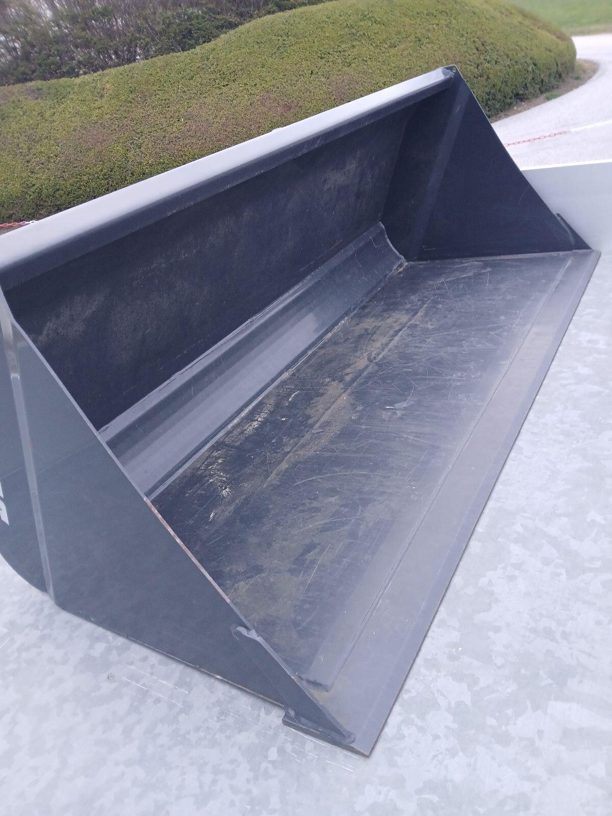 Stoll Frontladerschaufel 2