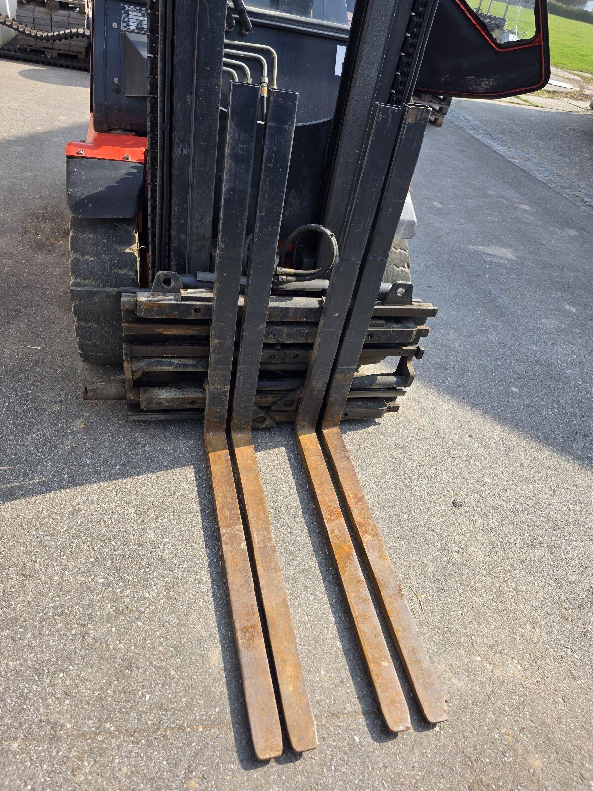 Stapler Linde 3