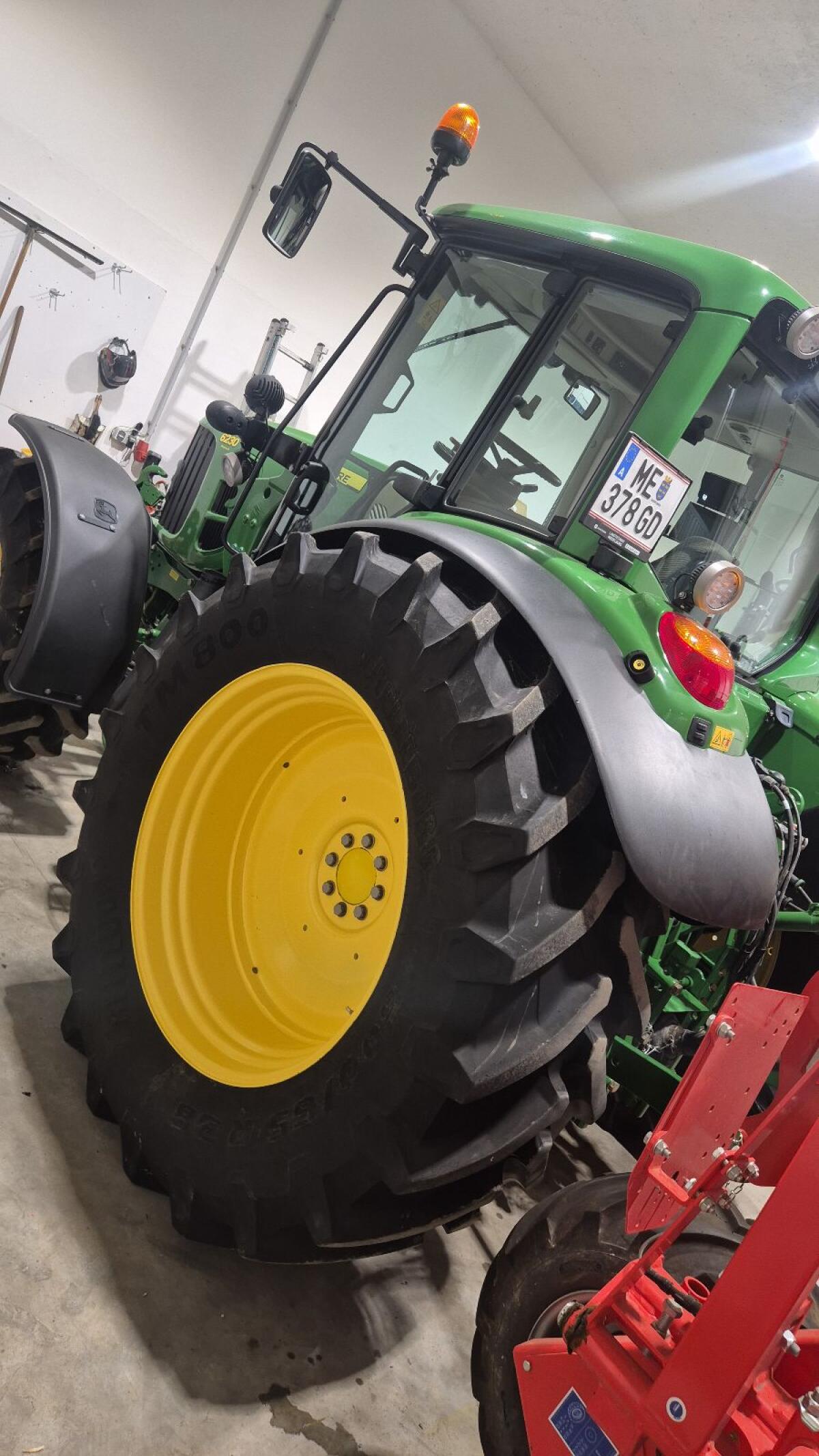 John Deere 6230 3