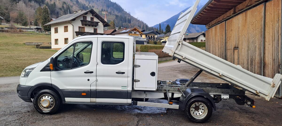 Ford Pritsche mit Kipper 2