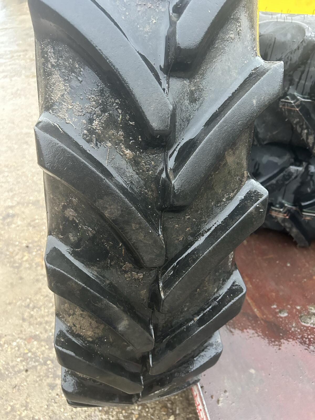 Firestone 300/95R46 2