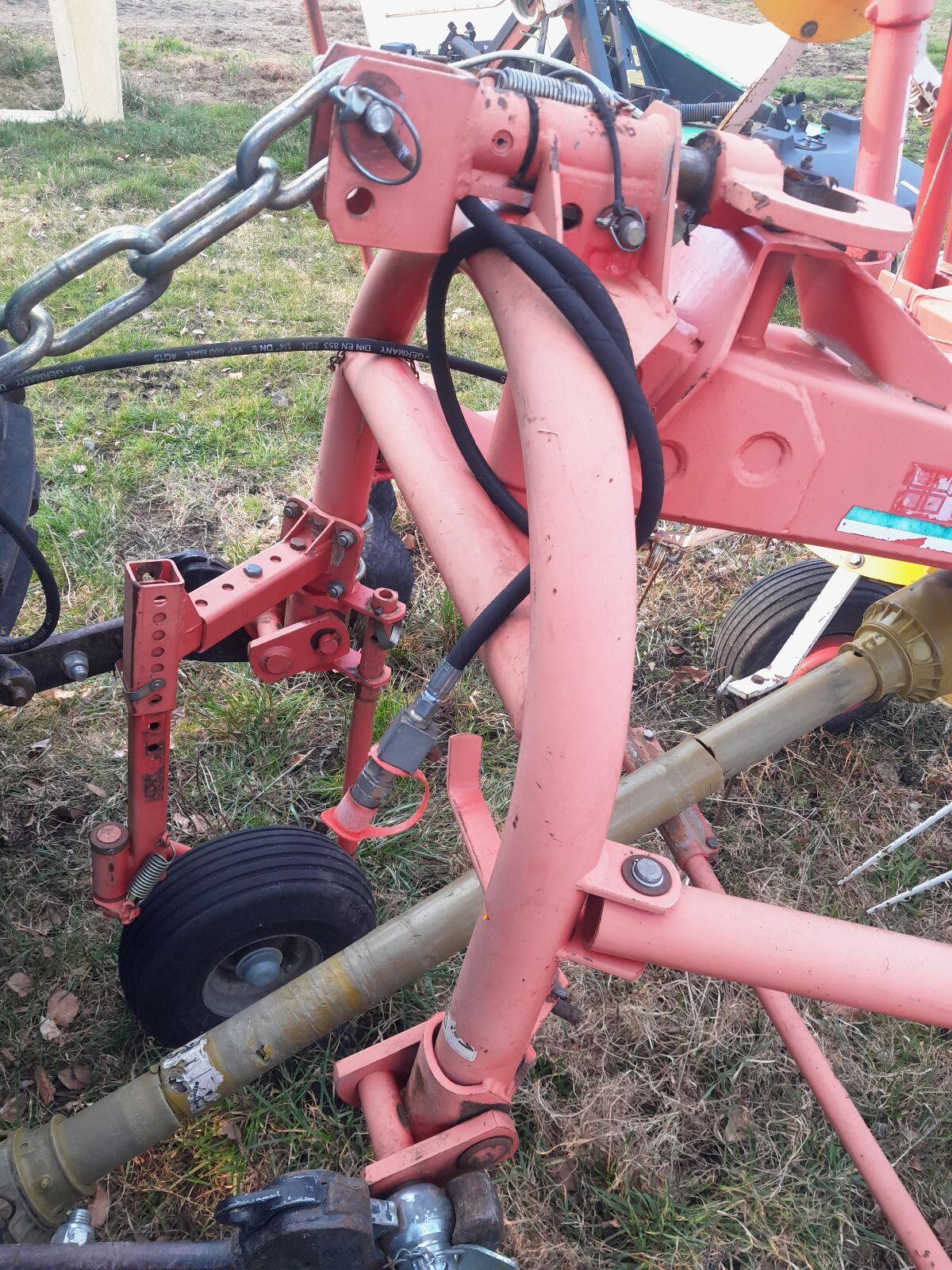 Kreiselheuer Pöttinger Hit 69 3