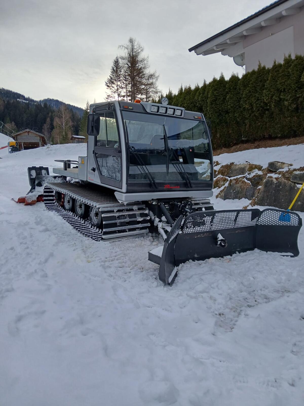Prinoth Husky 2