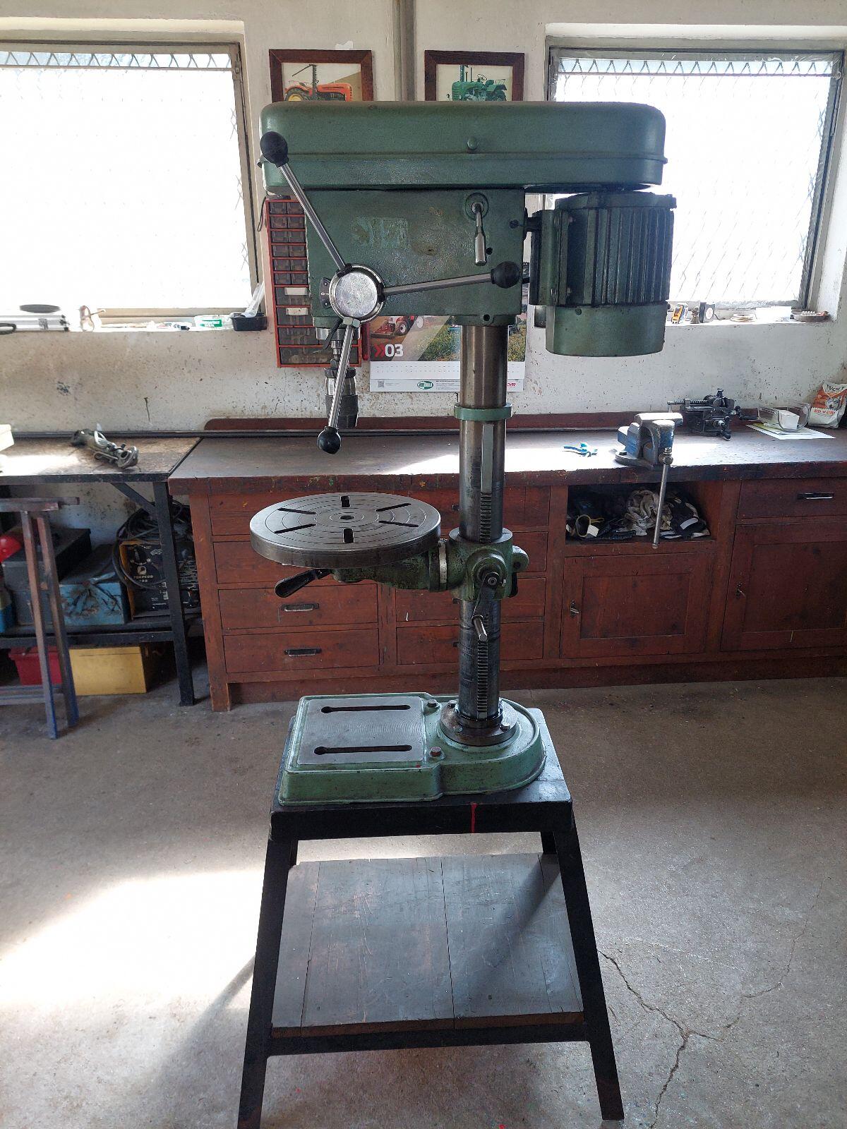 Ständerbohrmaschine 2