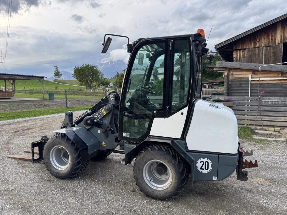 Giant G2500 X-tra HD 3