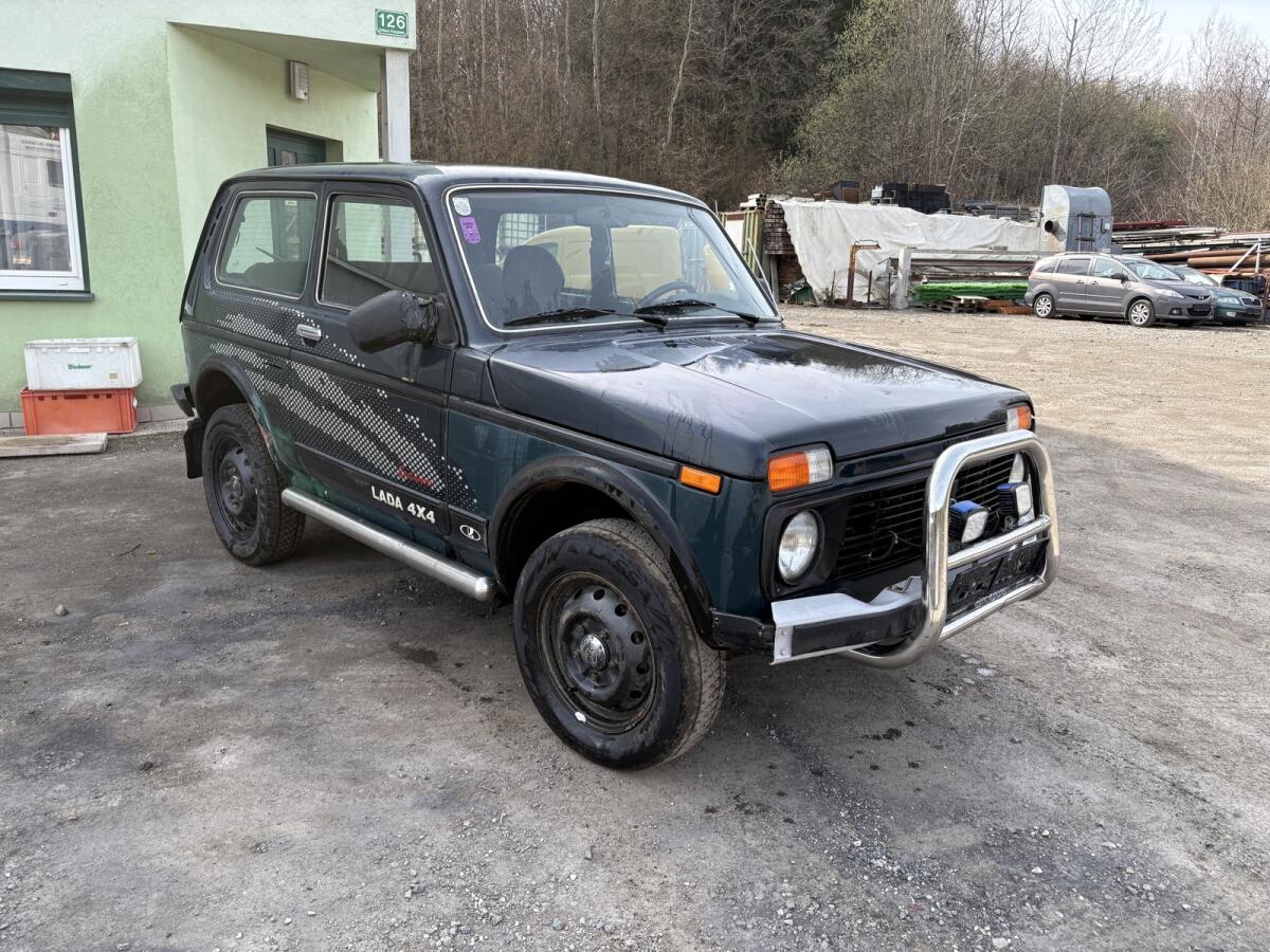 Lada taiga 4x4 3