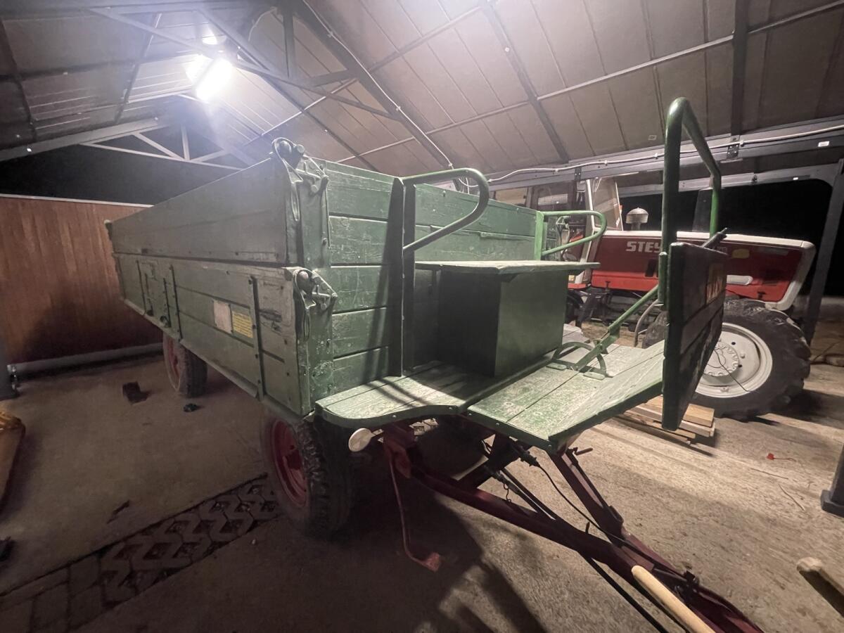 Brantner 4 t Kipper 2