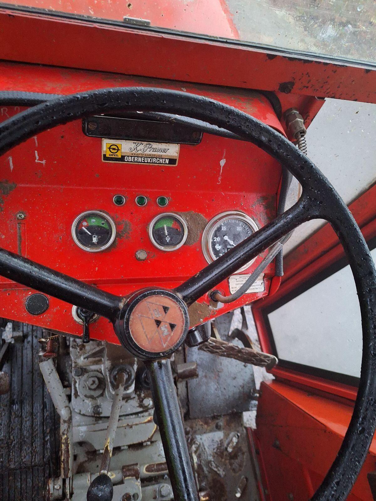 Massey Ferguson 235 mit Frontlader 3