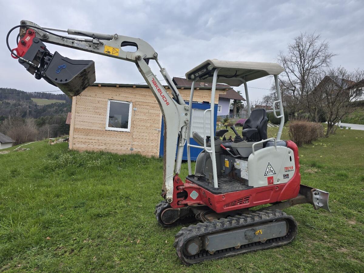 Takeuchi TB216 2