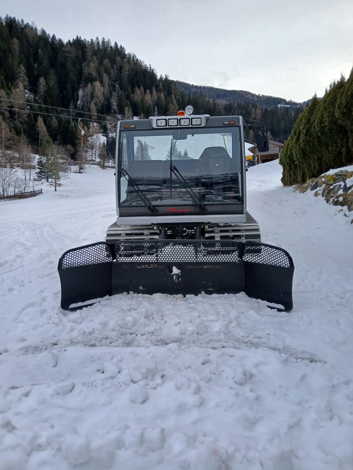 Prinoth Husky 1