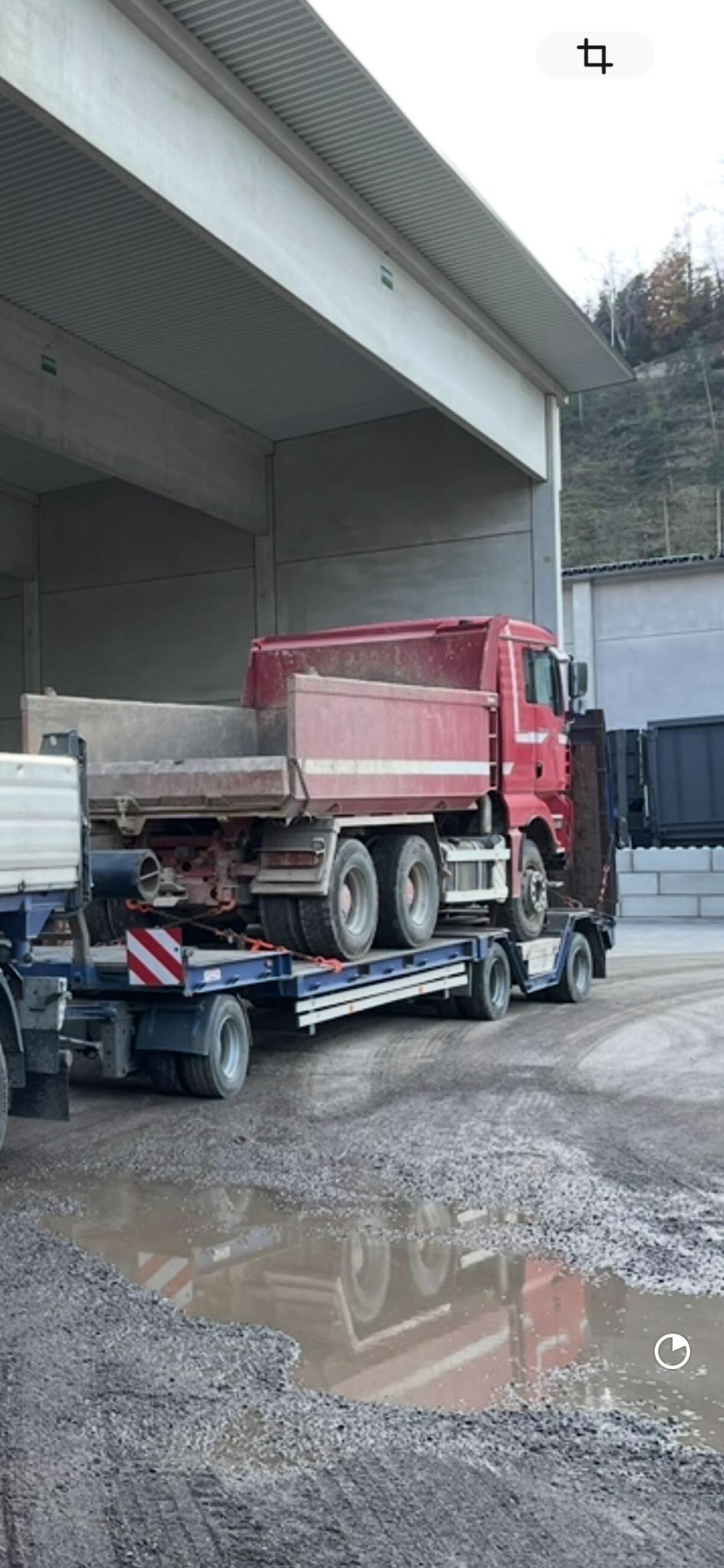 EMPL Spezialtieflader 3