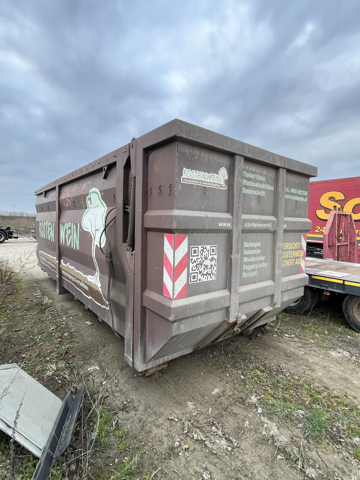 Container (Hardox) mit hydr. Heckklappe 2