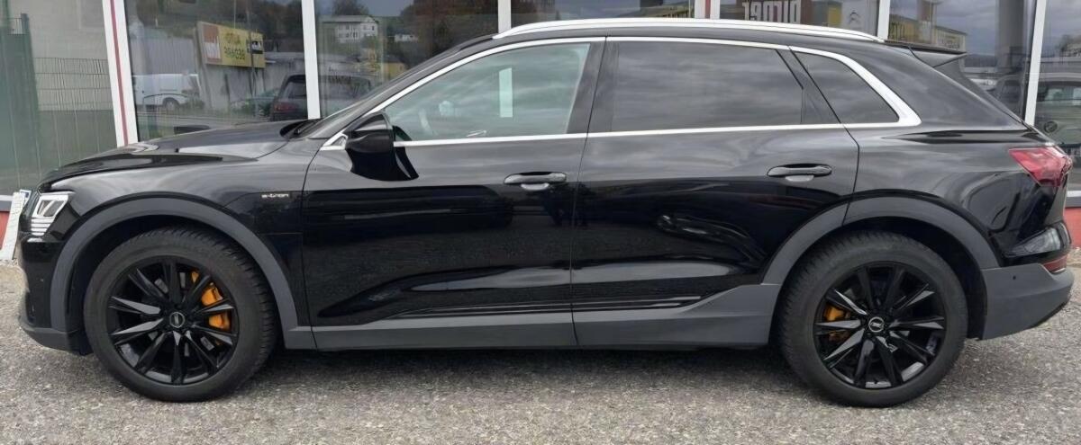 Audi E-Tron 3