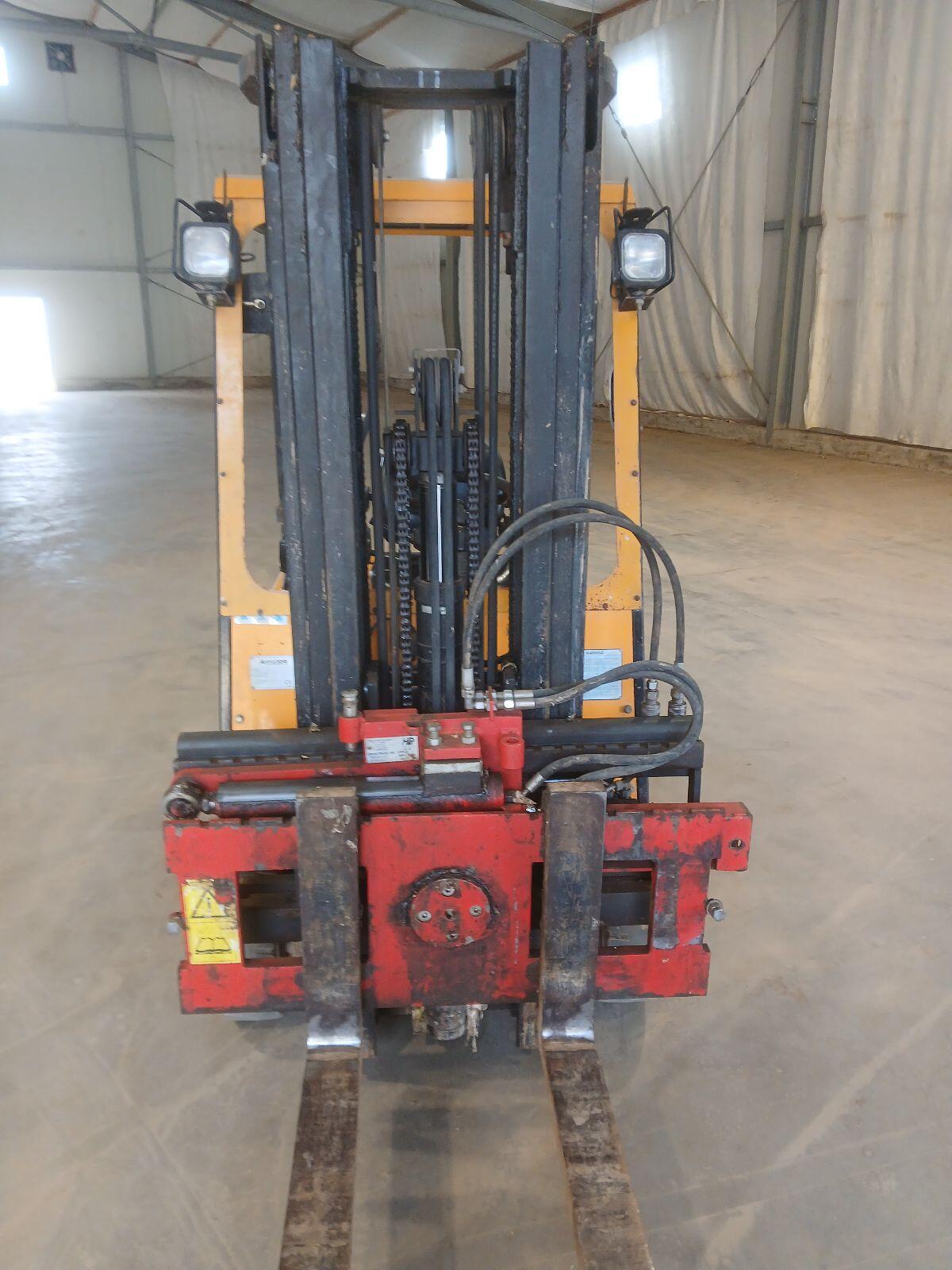 Gabelstapler Hyundai Dreirad 2