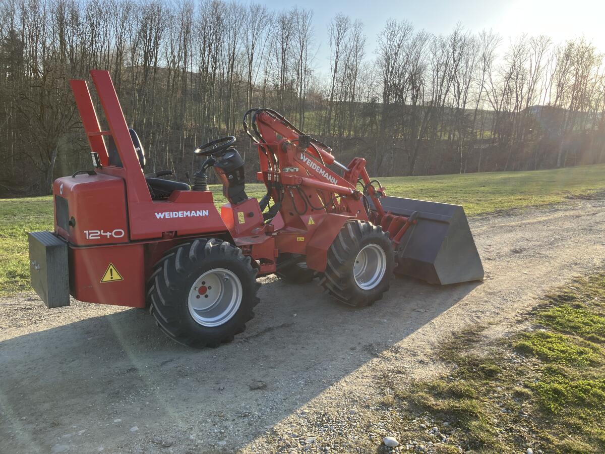 Weidemann 1240 P33 2