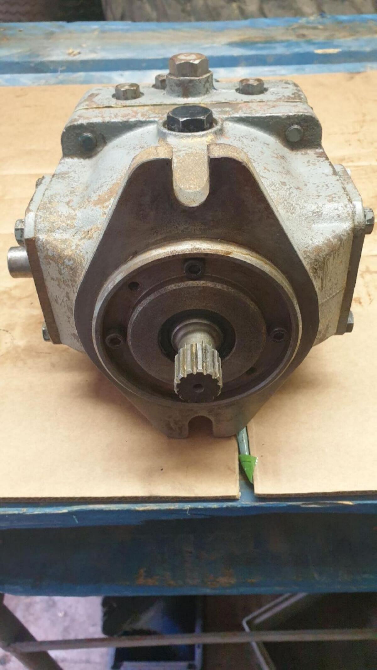 Hydraulikpumpe Schäffer Hoflader Hydraulikpumpe Schäffer Hoflader