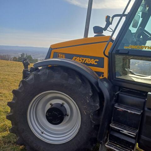 JCB Fastrac 2135