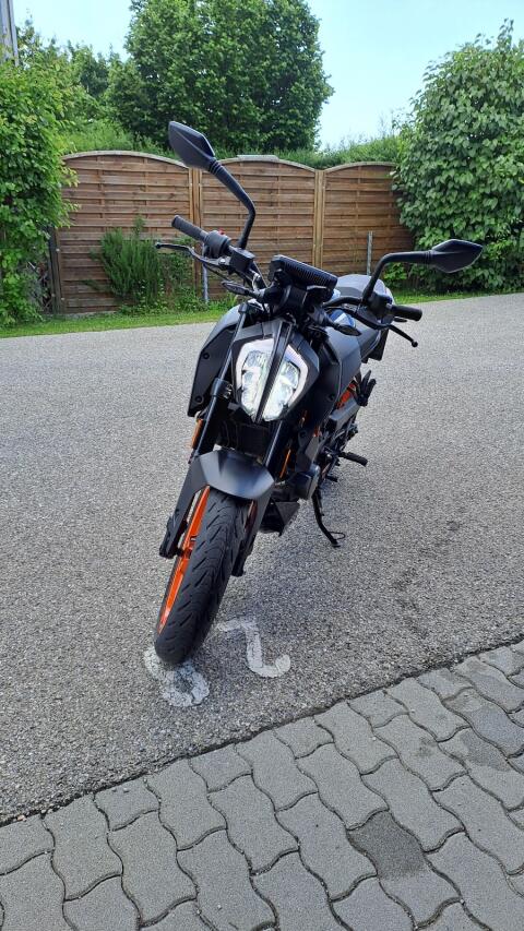 KTM Duke 125