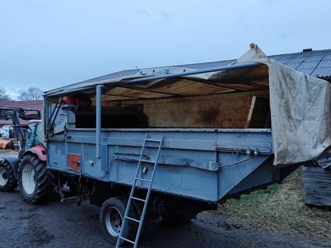 Trocknungsanhänger mit Zinkenrührwerk