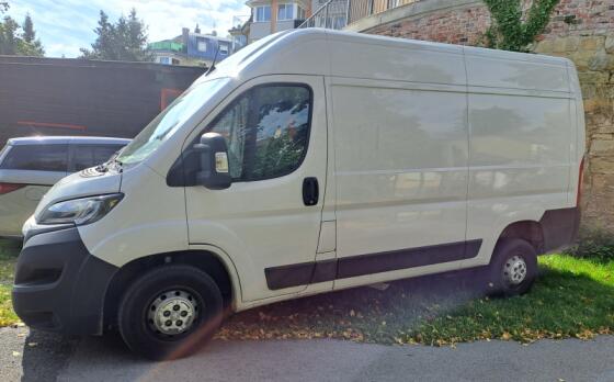 Peugeot Boxer L2H2 mit Hebebühne, Bj. 2022