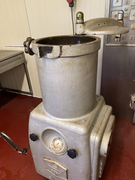 Hydraulischer Wurstfüller