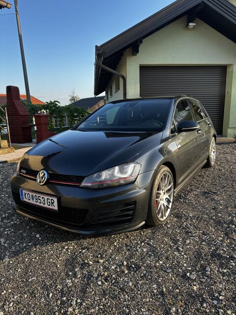 VW Golf GTI 2,0 TSI DSG Performance