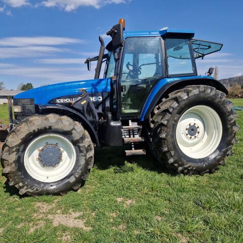 New Holland 8360 (TM135)