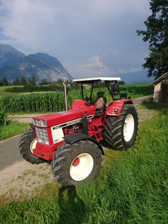 IHC International 1246