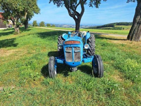 Ford Super Dexta