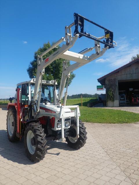 Steyr 8060A Turbo SK2 Phantom Mähwerk Industrielader