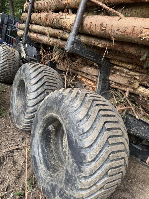 6 Stk. Reifen 700/50-26,5 Forwarder
