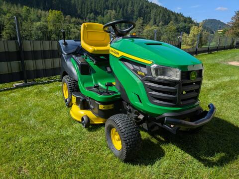 John Deere X167R Rasentraktor, Bj. 2021, nur 55 Bstd.