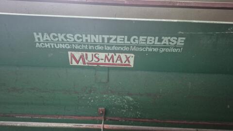 Hackschnitzelgebläse mit Trog