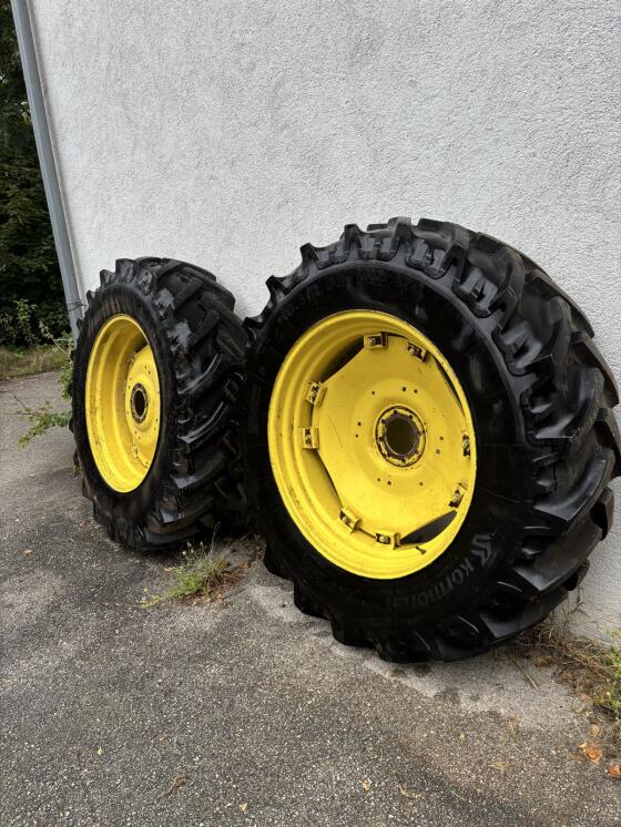 Hinterreifen 18.4 R38 für John Deere 3650