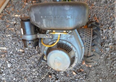 Rotax Benzinmotor Typ 232 zurzeit auf einem Rasant