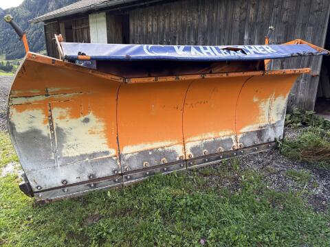 Kahlbacher Schneepflug GLS 270