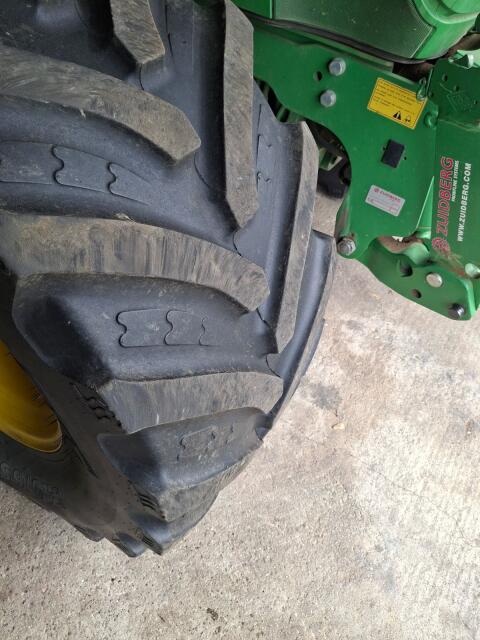 Gebrauchte Reifen 540/65R24 und 600/65R38 BKT