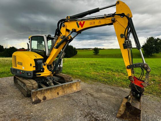 Wacker Neuson ET65 mit Verstellausleger