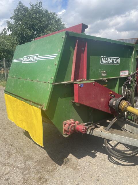 Maraton Ballenauflöser Futtermischwagen Ballenverteiler
