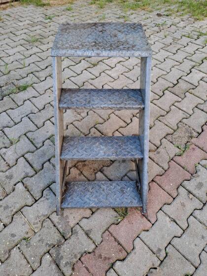 Verzinkte Stiege