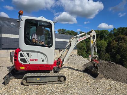 Takeuchi TB216
