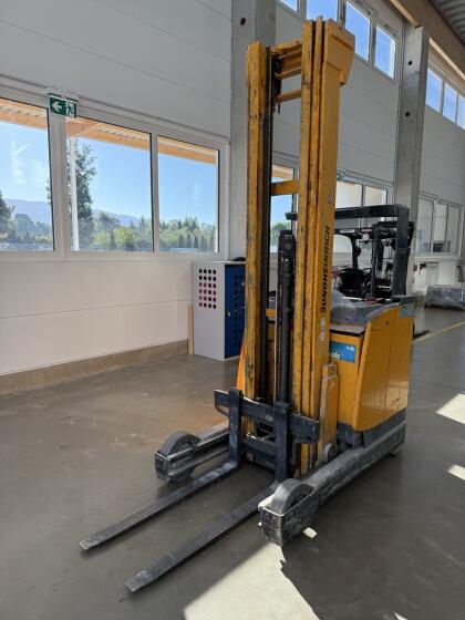 Schubmaststapler Jungheinrich ETM 20