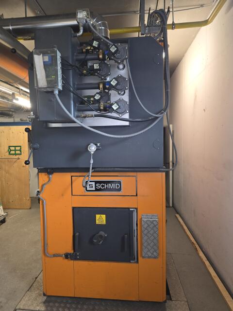 Hackschnitzelheizung 360 kW inkl. Einschubrost und Zubehör
