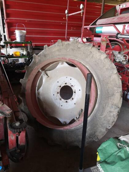 380/85R38 Zwillingsreifen