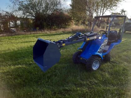 Multione 5.2 Hoflader 1,5 t Teleskop Hub 2,8 m 800 kg
