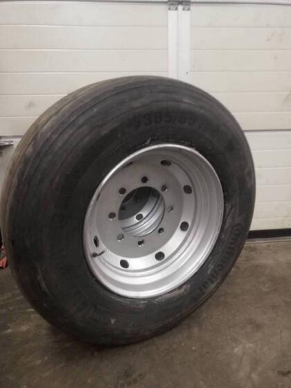 Komplett Kipperreifen 385/65R22,5 8 Loch ET0
