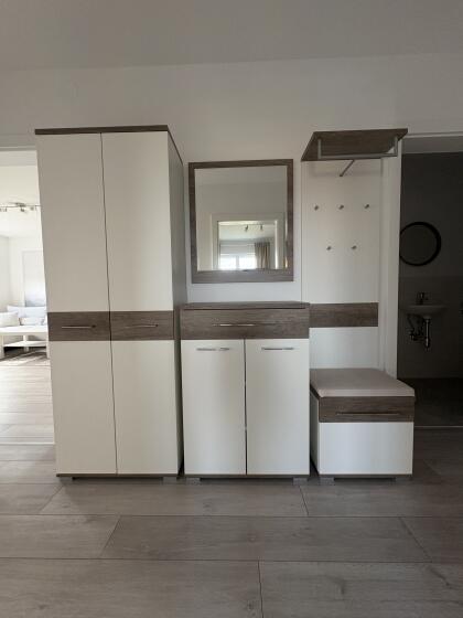 Garderobenmöbel-Set