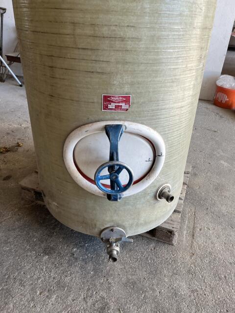 Verkaufe Polyestertank