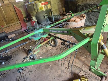Verkaufe Deutz-Fahr Schwader KS 1.30