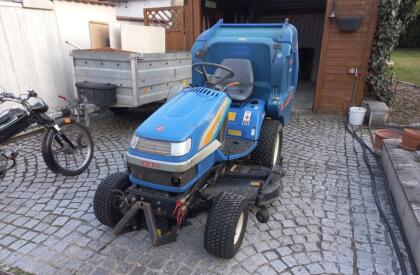 ISEKI SGR19 500 l Auffangbehälter inkl. Schneepflug